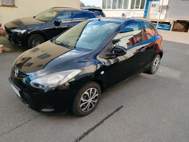 Gebraucht Mazda 2 75 PS (55 kW) 2009 Schwarz Kleinwagen