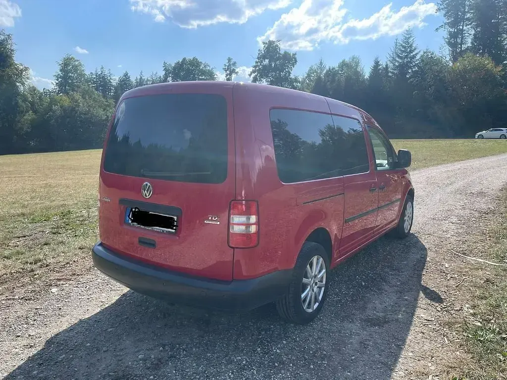Gebraucht VW Caddy Maxi 102 PS (75 kW) 2013 Rot Van / Kleinbus