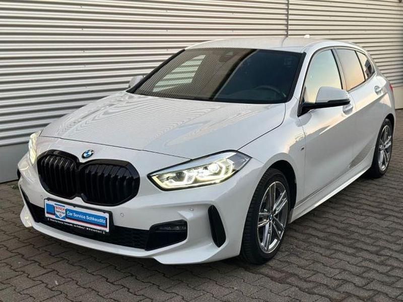 Alpinweiss 3 Gebraucht 2020 BMW 118 Kleinwagen | 25.479 € (Teuer) - Bild 1/4