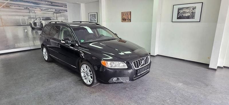 Gebraucht Volvo V70 Momentum 163 PS (119 kW) 2008 Schwarz Kombi