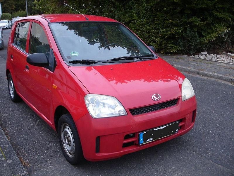 Rot Gebraucht 2003 Daihatsu Cuore Plus Kleinwagen | 1.950 € (Fairer Preis) - Bild 1/4