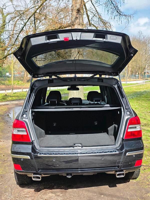 Gebraucht Mercedes GLK200 143 PS (105 kW) 2012 Schwarz SUV