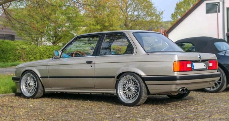 Beige Gebraucht 1990 BMW 325 Coupé | 35.000 € - Bild 1/4
