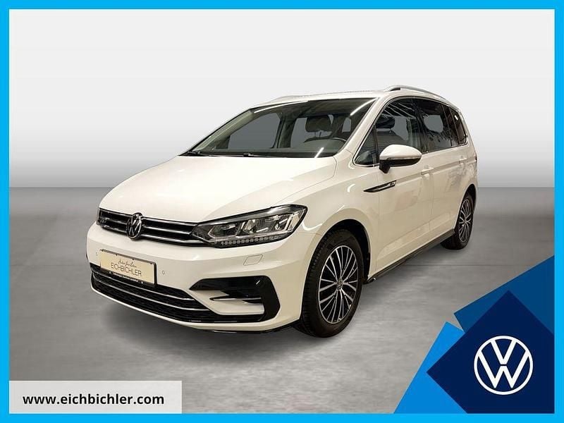 Weiß Gebraucht 2022 VW Touran Highline Van / Kleinbus | 28.820 € (Fairer Preis) - Bild 1/4