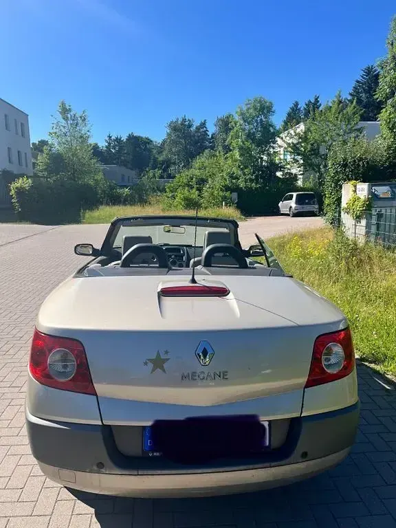 Gebraucht Renault Mégane Cabriolet Authentique 135 PS (99 kW) 2004 Beige Cabrio