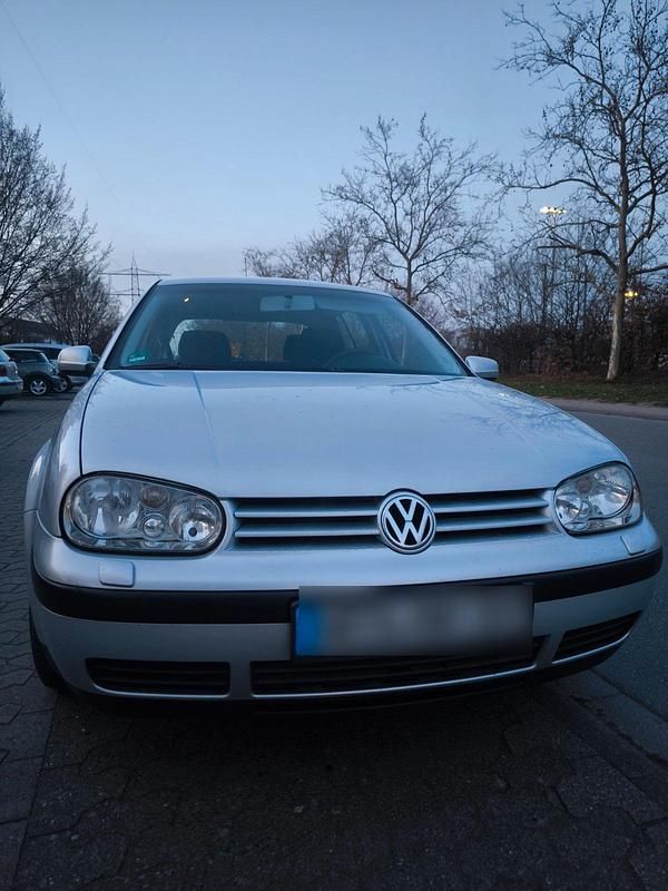 Gebraucht VW Golf IV 105 PS (77 kW) 2002 Grau Kleinwagen