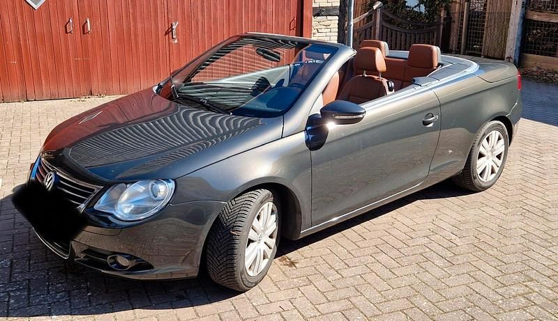 Gebraucht VW Eos 160 PS (117 kW) 2009 Braun Cabrio