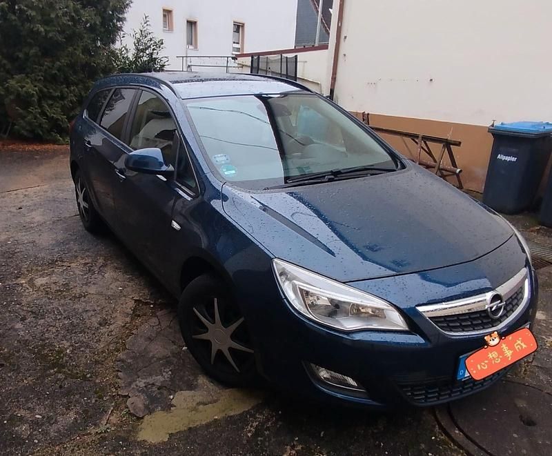 Gebraucht Opel Astra 103 PS (75 kW) 2011 Blau Kombi