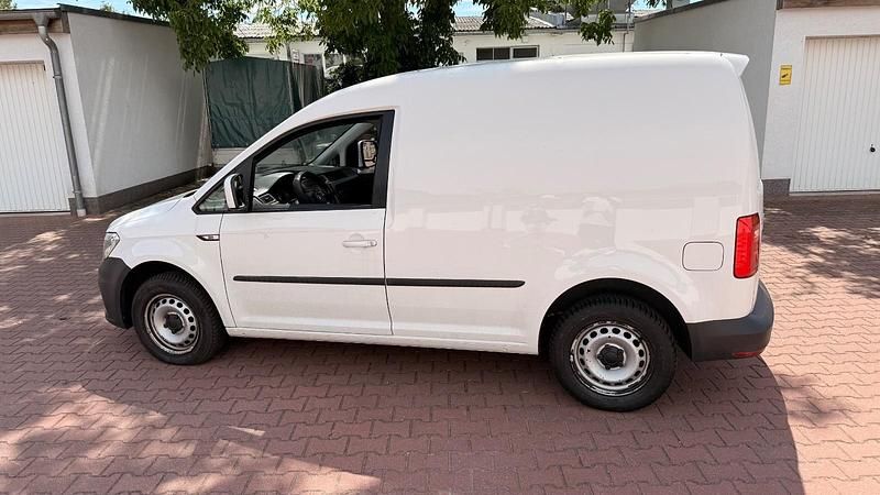 Weiß Gebraucht 2016 VW Caddy Van / Kleinbus | 12.459 € (Fairer Preis) - Bild 1/4