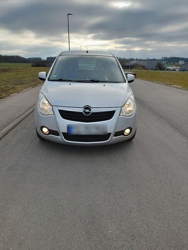 Silber Gebraucht 2010 Opel Agila Kleinwagen | 1.499 € (Superpreis) - Bild 1/4