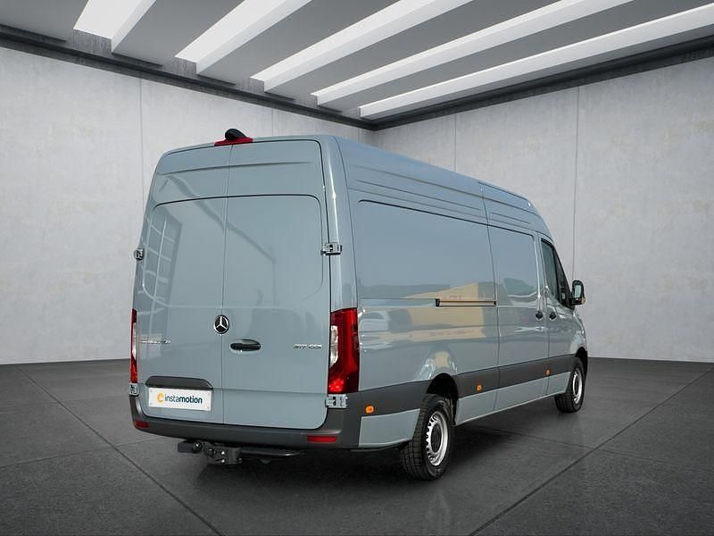 Gebraucht Mercedes Sprinter 170 PS (125 kW) 2024 Blau Van