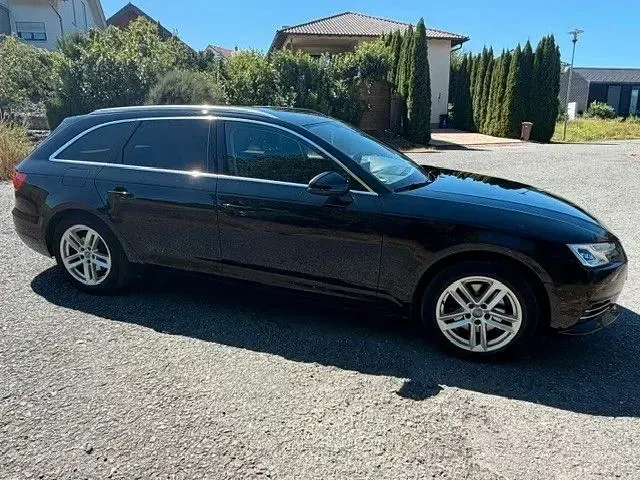 Gebraucht Audi A4 Sport 150 PS (110 kW) 2016 Schwarz Kombi