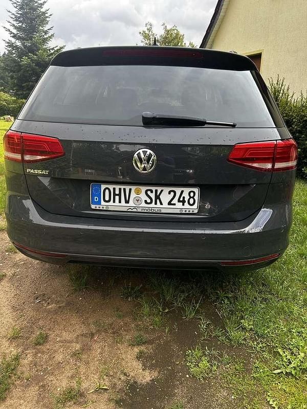 Gebraucht VW Passat Comfortline 150 PS (110 kW) 2015 Limousine