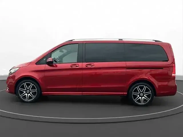 Gebraucht Mercedes V300 AMG line 239 PS (175 kW) 2019 Rot Van / Kleinbus