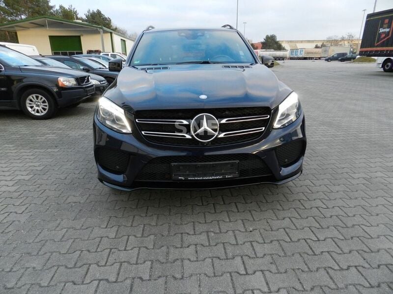 Gebraucht Mercedes GLE500 435 PS (319 kW) 2016 Blau SUV