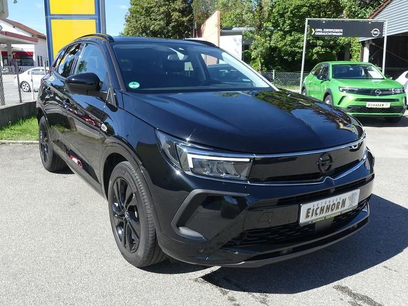 Schwarz Gebraucht 2022 Opel Grandland X SUV | 23.390 € (Etwas zu teuer) - Bild 1/4