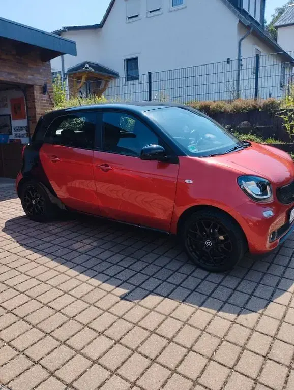 Gebraucht Smart ForFour Prime 71 PS (52 kW) 2016 Rot Kleinwagen