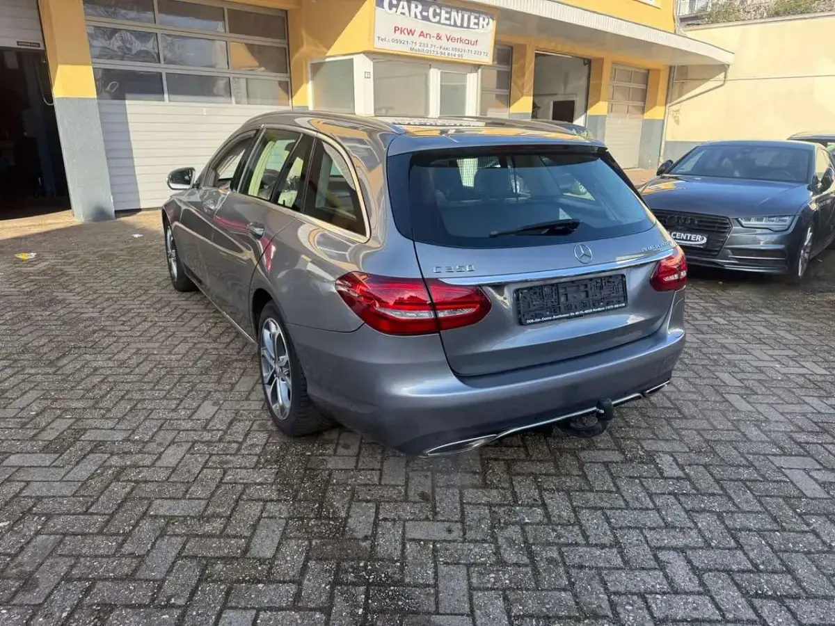 Gebraucht Mercedes C350 211 PS (155 kW) 2015 Palladiumsilber Kombi