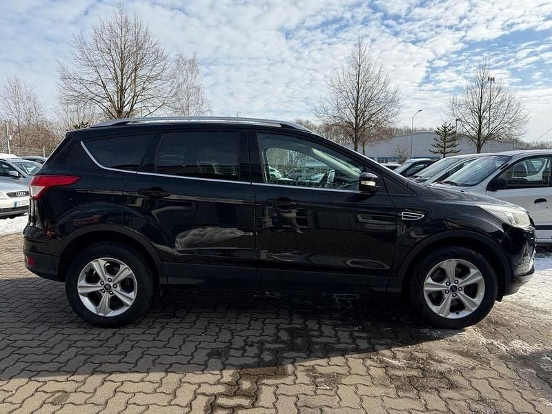 Gebraucht Ford Kuga 140 PS (102 kW) 2014 Schwarz SUV