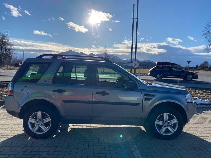 Gebraucht Land Rover Freelander 2 S 150 PS (110 kW) 2014 Grau SUV