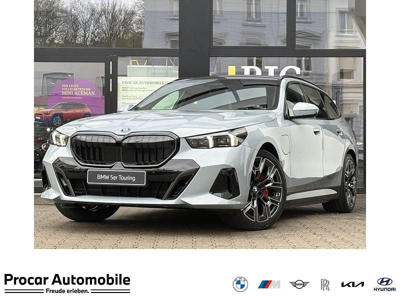 Grau Neu 2026 BMW 530 M Sport Kombi | 78.530 € - Bild 1/4