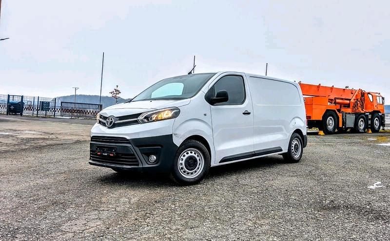 Gebraucht Toyota Proace 120 PS (88 kW) 2025 Van / Kleinbus