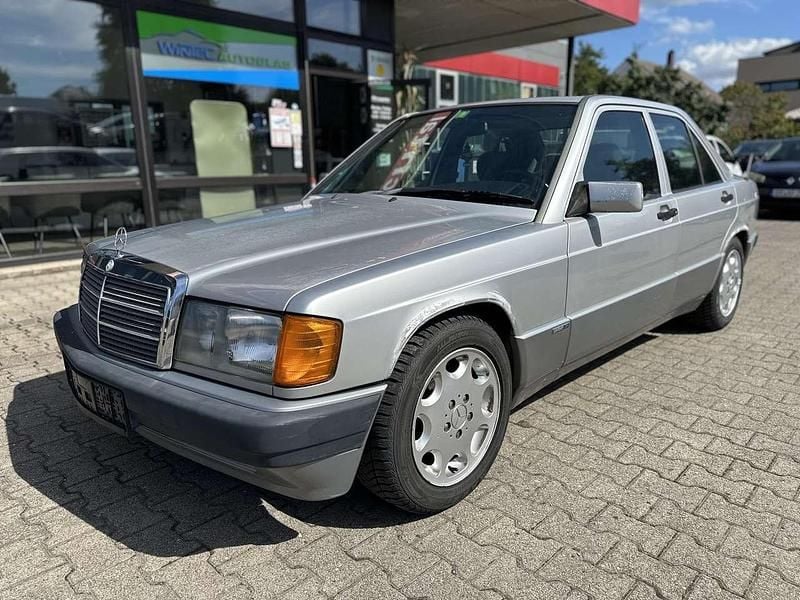 Silber Gebraucht 1991 Mercedes 190 Sportline Limousine | 6.500 € - Bild 1/4