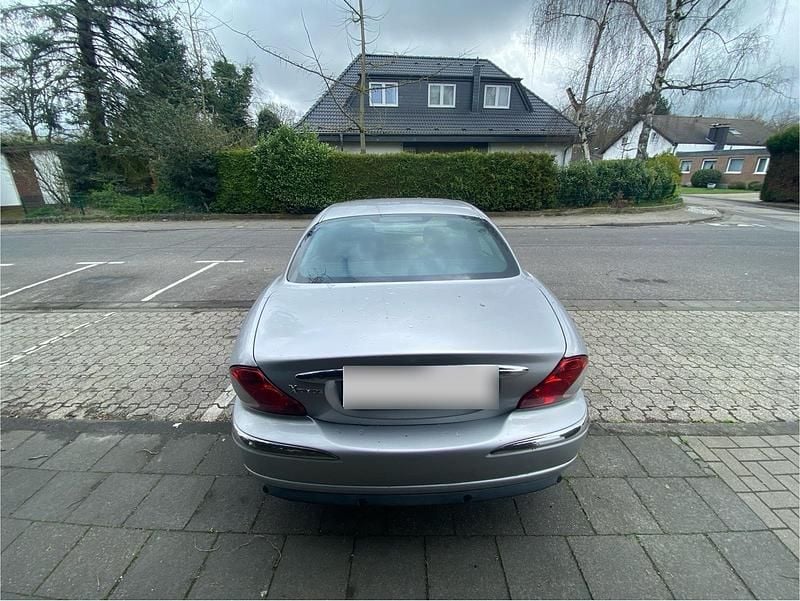 Second-hand Jaguar X-type 156 CP (114 kW) 2002 Argintiu Berlinǎ