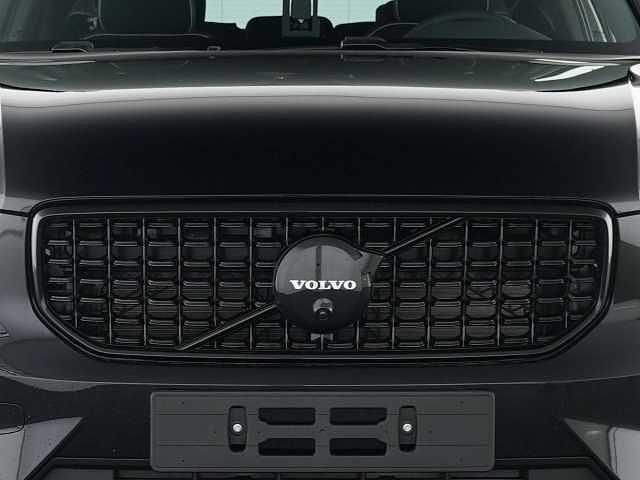 Gebraucht Volvo XC40 145 PS (106 kW) 2025 SUV