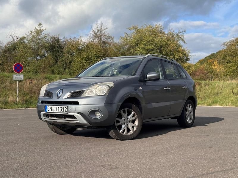 Grau Gebraucht 2009 Renault Koleos SUV | 3.000 € (Guter Preis) - Bild 1/4