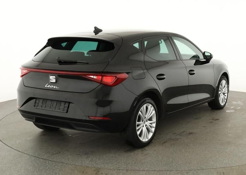Gebraucht Seat Leon Style 150 PS (110 kW) 2020 Mythos schwarz metallic Limousine
