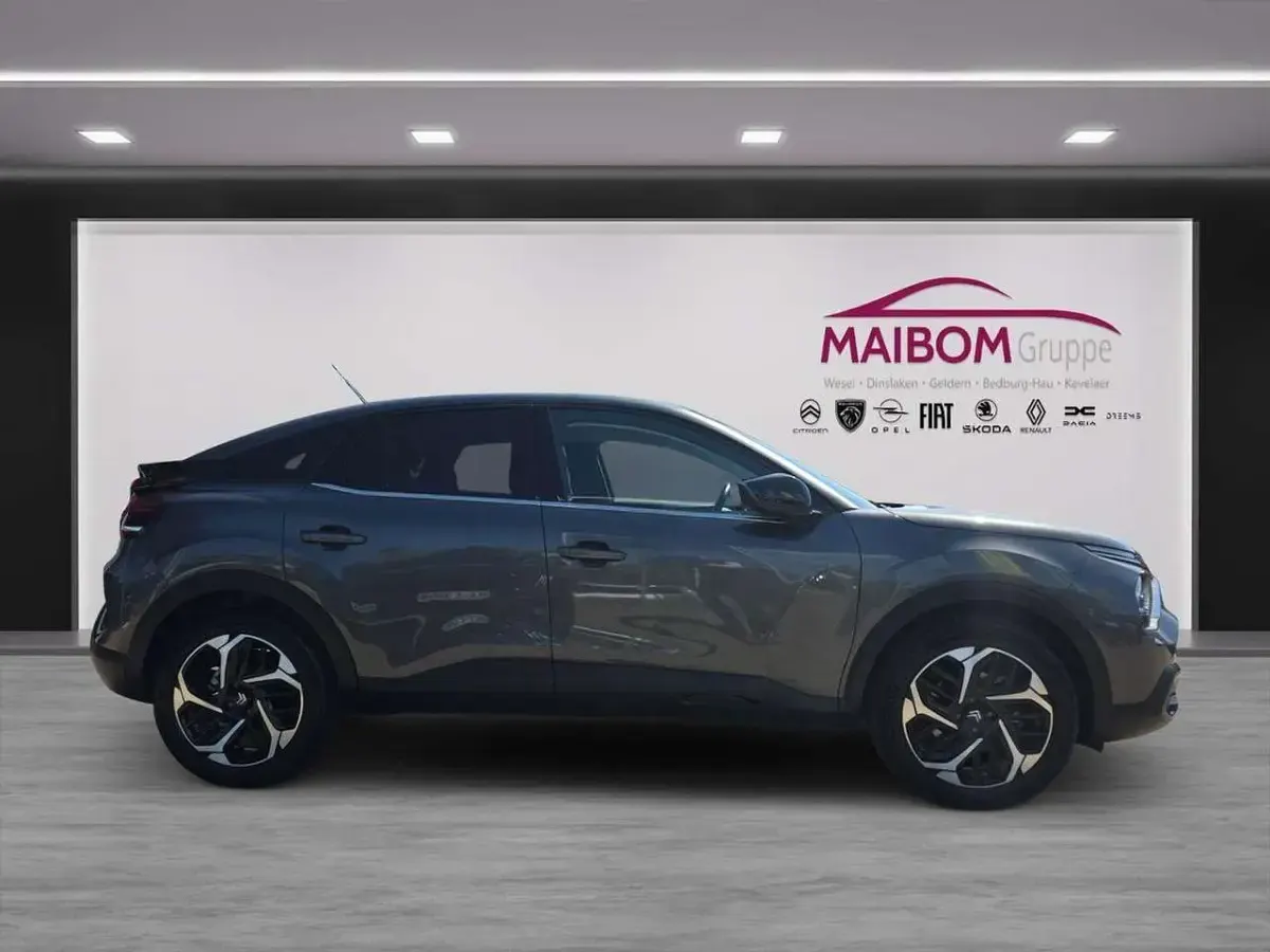 Gebraucht Citroën C4 Shine 131 PS (96 kW) 2023 Grau SUV