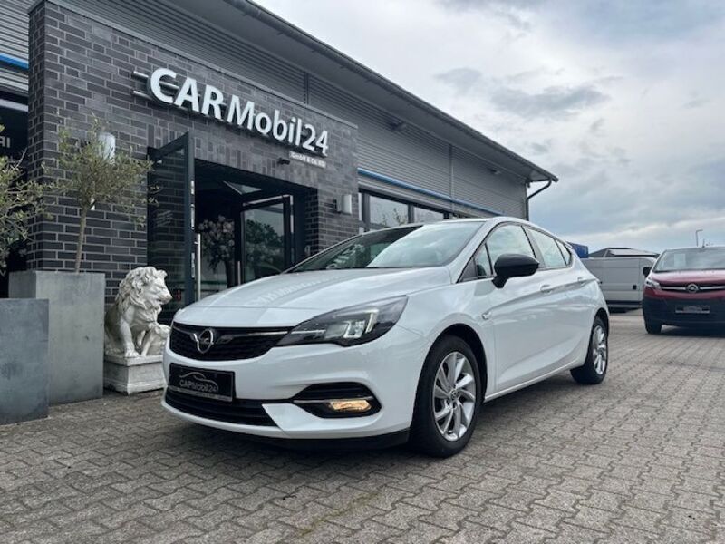 Schneeweiss/summitwhit Gebraucht 2021 Opel Astra Business Edition Limousine | 13.399 € (Etwas zu teuer) - Bild 1/4