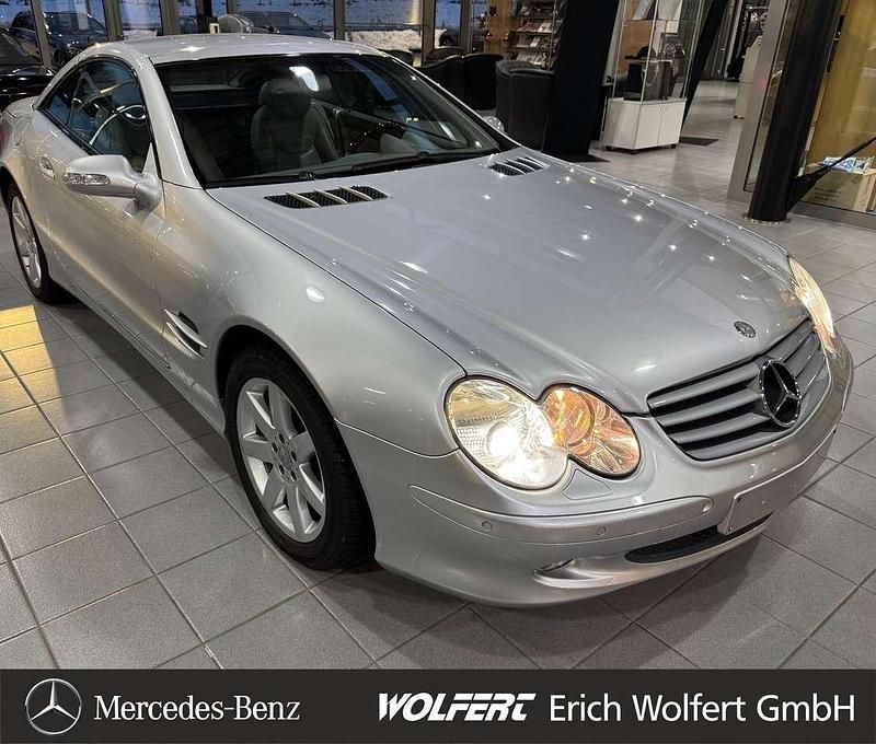 Gebraucht Mercedes SL350 245 PS (180 kW) 2003 Brillantsilber  metalliclack Cabrio