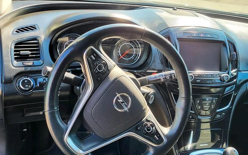 Gebraucht Opel Insignia 170 PS (125 kW) 2016 Grau Kombi