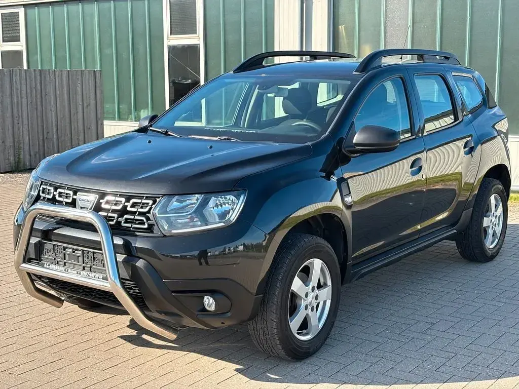 Gebraucht Dacia Duster Essentiel 114 PS (83 kW) 2018 Schwarz SUV