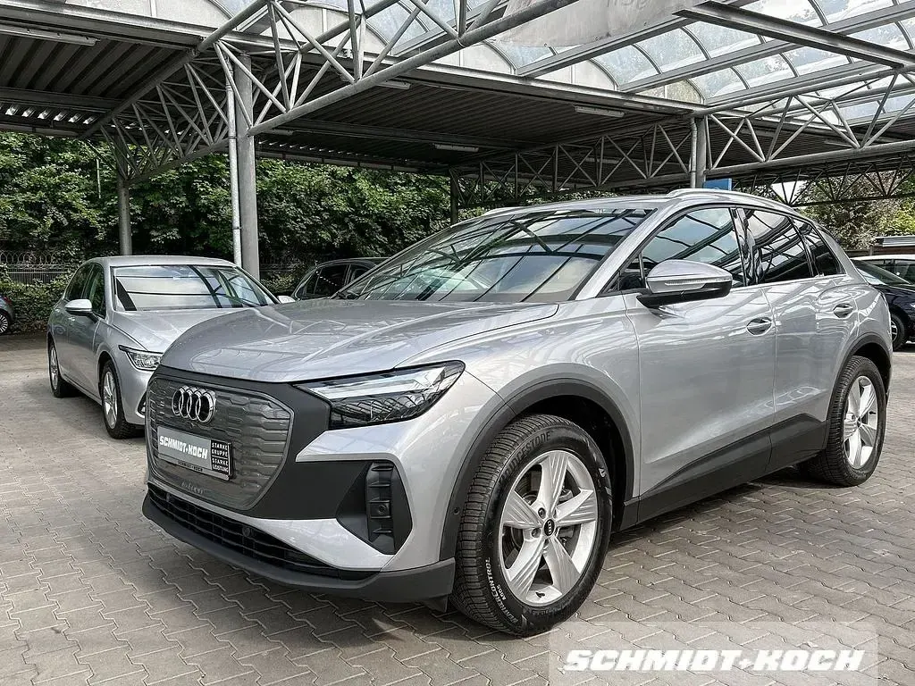 Gebraucht Audi Q4 e-tron Comfort 150 kW (204 PS) 2023 Florettsilber (silber) SUV