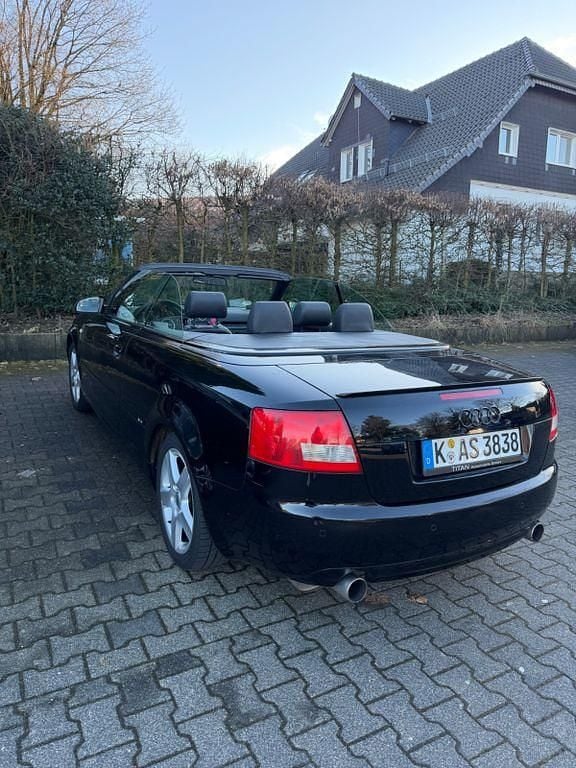 Gebraucht Audi A4 Cabriolet 163 PS (119 kW) 2004 Schwarz Cabrio