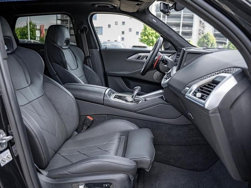 Gebraucht BMW XM Performance 653 PS (480 kW) 2024 Schwarz SUV
