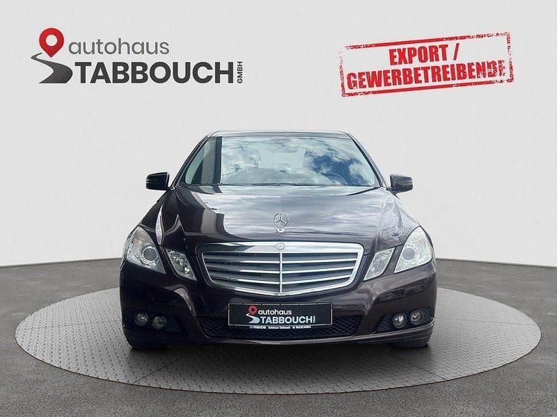 Braun Gebraucht 2009 Mercedes E350 Limousine | 5.999 € (Superpreis) - Bild 1/4