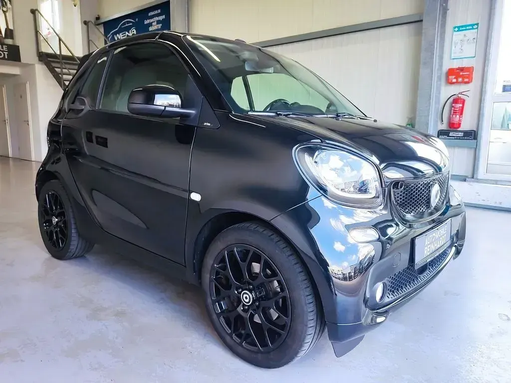 Gebraucht Smart ForTwo Electric Drive 60 kW (82 PS) 2018 Schwarz Cabrio