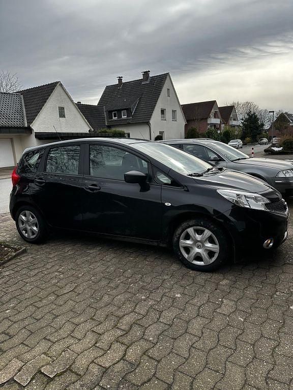 Gebraucht Nissan Note Acenta 90 PS (66 kW) 2014 Schwarz Kleinwagen
