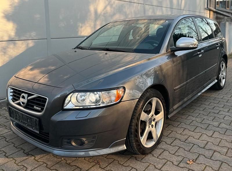 Gebraucht Volvo V50 R-Design 150 PS (110 kW) 2012 Grau Kombi