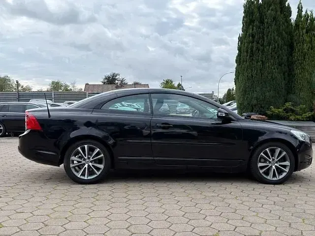 Gebraucht Volvo C70 Summum 136 PS (100 kW) 2010 Schwarz Cabrio
