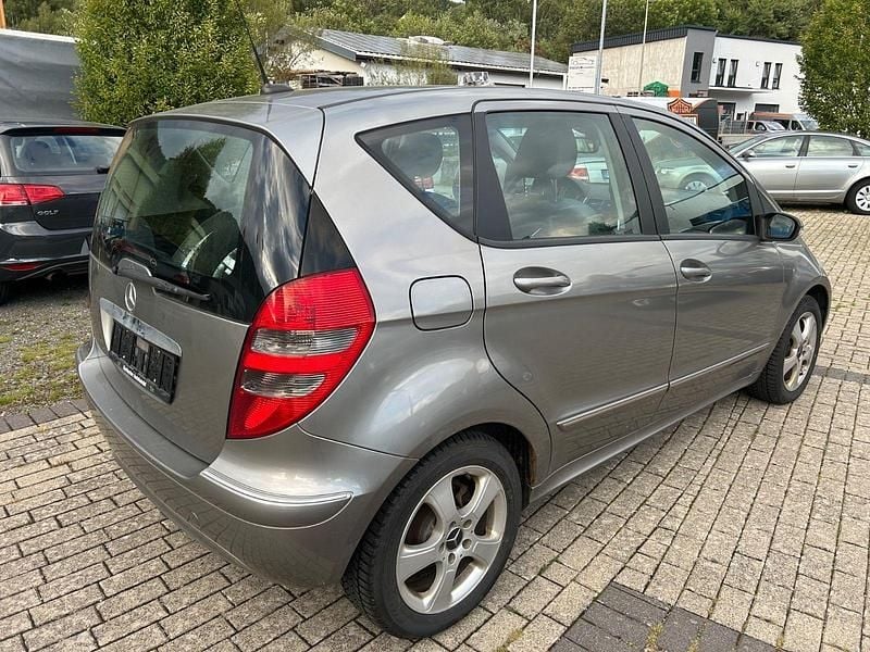 Gebraucht Mercedes A200 136 PS (100 kW) 2007 Grau Limousine