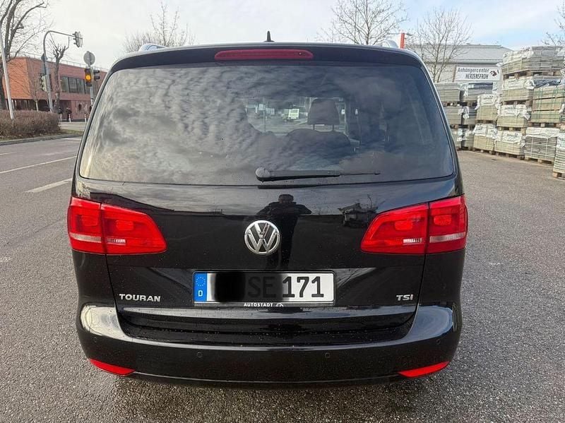 Gebraucht VW Touran 140 PS (102 kW) 2011 Schwarz Van / Kleinbus