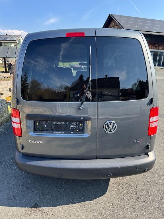 Gebraucht VW Caddy Trendline 102 PS (75 kW) 2012 Grau Van / Kleinbus