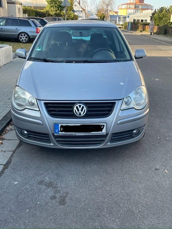 Grau Gebraucht 2008 VW Polo United Limousine | 1.299 € (Superpreis) - Bild 1/4