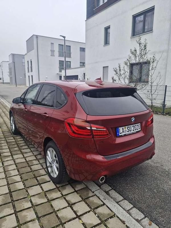 Gebraucht BMW 220 Advantage 190 PS (139 kW) 2018 Rot Kombi
