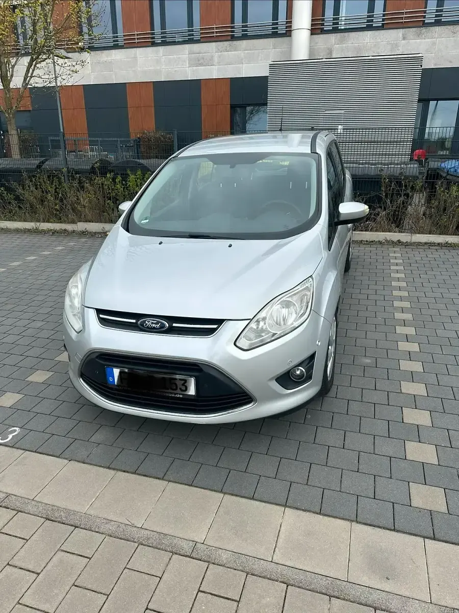 Używany Ford Grand C-Max 140 KM (102 kW) 2012 Srebrny Minivan